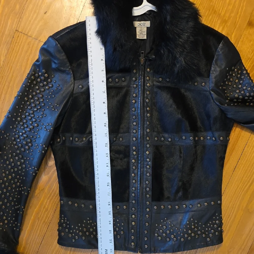 Cache Vintage Black Leather Jacket with Studs and Fur Sz 12 - Picture 10 of 14
